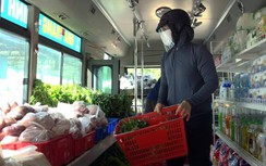 Cận cảnh siêu thị lưu động bằng xe buýt ở Nha Trang
