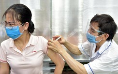 Cận cảnh "bệnh viện dã chiến" tiêm vaccine Covid-19 đầu tiên tại Hà Nội