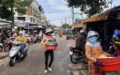 Kiên Giang: Tôm cua đặc sản ứ đọng không có người mua, nông dân bán tháo