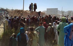 Taliban phá nhà tù, thả phạm nhân, chiêu dụ cả quân chính phủ Afghanistan