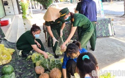 Những gian hàng 0 đồng đầu tiên ở Vinh giúp người nghèo vượt "bão" Covid-19