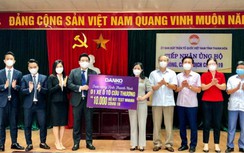 Danko Group trao tặng Thanh Hoá 1 xe cứu thương và 10 nghìn bộ kit test