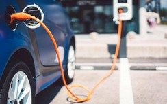 Doanh số bán ô tô ở châu Âu giảm 24% nhưng tiêu thụ xe điện tăng