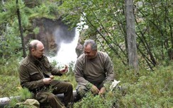 “Nếu muỗi cản trở Putin và Shoigu, đầm lầy trong rừng Taiga sẽ bị rút cạn”