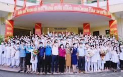Thêm 500 y bác sỹ từ Quảng Ninh tới Hà Nội tham gia chống dịch