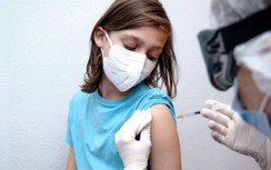 Vì sao Việt Nam chưa tiêm vaccine Covid-19 cho trẻ dưới 18 tuổi?