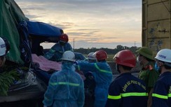 Tai nạn ở Quảng Trị: Ô tô tải đâm xe đầu kéo, phụ xe tử vong trong ca bin