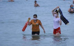Từ ngày 30/9, người dân Đà Nẵng được tắm biển theo khung giờ