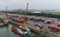 Tăng mạnh hàng container vận chuyển bằng đường thủy đến cảng Hải Phòng