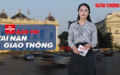 Video TNGT 2/10: Xe tải tông vào đuôi xe đầu kéo, 2 người tử vong