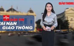 Video TNGT 8/10: Xe tải va chạm xe máy ở Hà Nội, một người tử vong