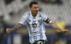 Ronaldo khó cạnh tranh với Messi ở giải thưởng danh giá nhất thế giới