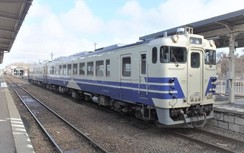 Cận cảnh những toa tàu "40 tuổi" của Nhật, đường sắt xin nhập về Việt Nam