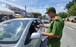 Chủ tịch Kiên Giang: Mỗi nơi tự ban hành "cát cứ" là đang tự làm khó