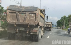 Đà Nẵng: Xe tải chở cát sỏi rầm rập "tung hoành" trên đường, gây mất ATGT
