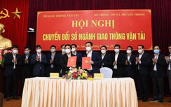 Bộ Giao thông vận tải và Bộ Thông tin truyền thông ký hợp tác chuyển đổi số