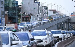 Năm 2025: Thu phí ô tô vào nội đô Hà Nội có khả thi?