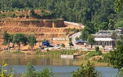 Thái Nguyên: Bạt đồi lấp hồ thủy lợi, xây công trình trái phép