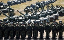 Washington Post: Nga lại kéo quân, xe tăng, tên lửa tới biên giới Ukraine