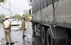 Chủ tịch tỉnh Bình Định “phát lệnh”, CSGT xử phạt mạnh xe quá tải
