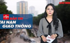 Video TNGT ngày 8/1: Xe máy vỡ nát sau va chạm xe tải, một người tử vong