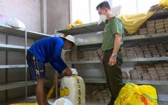 Thu giữ hơn 6,5 tấn chả đòn chay có hàn the tại một cơ sở ở An Giang