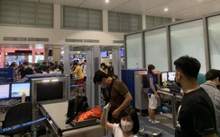 Khách tăng đột biến, sân bay Tân Sơn Nhất vẫn thông thoáng
