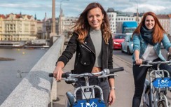 Thủ đô Séc miễn phí dịch vụ xe đạp để tăng kết nối cho giao thông công cộng