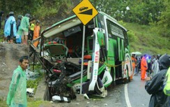 Tai nạn xe bus thảm khốc tại Indonesia, 13 người thiệt mạng