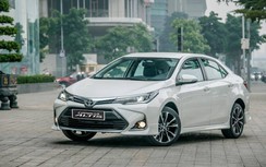 Sắp ra bản mới, Toyota Corolla Altis ưu đãi mạnh tay