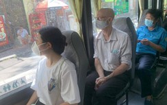 Cho xe buýt vào gần ga quốc nội để "giải cứu" khách sân bay Tân Sơn Nhất?
