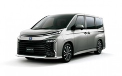 Toyota Voxy 2022 ra mắt tại Indonesia, chỉ có phiên bản chạy xăng