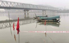 Kéo lưới trên sông, tá hỏa phát hiện bom nặng hơn 150 kg