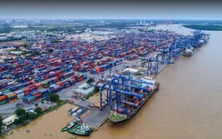 Giá xăng dầu neo cao, các doanh nghiệp logistics gặp muôn vàn khó khăn