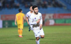 Quang Hải ghi bàn thắng khó tin trong trận đấu cuối cho Hà Nội FC