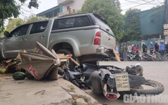 Xe biển xanh gây tai nạn ở Thanh Hóa, 2 người chết, 1 bị thương