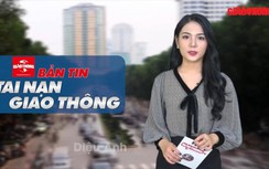 Video TNGT 5/4: Người phụ nữ đi xe máy tử vong sau va chạm với xe tải