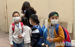 Gần 1 triệu học sinh Hà Nội háo hức trong ngày đầu đi học trở lại