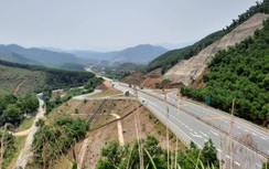 Cận cảnh cao tốc xuyên vườn quốc gia Bạch Mã vừa thông xe