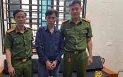 Bắt đối tượng thủ 2 súng ngắn “cõng” ma tuý từ Lào về Việt Nam tiêu thụ