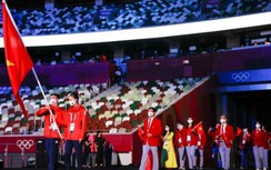 Đoàn TTVN đổi người cầm cờ tại lễ khai mạc SEA Games 31