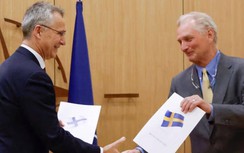 Thời khắc lịch sử: Phần Lan, Thụy Điển chính thức nộp đơn gia nhập NATO