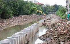 Hà Nội hễ mưa là ngập vì dự án nghìn tỷ “lụt” tiến độ
