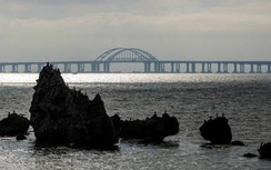 Tướng Ukraine dọa phá hủy cây cầu dài nhất châu Âu
