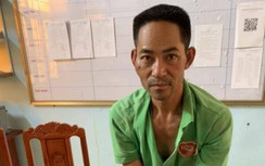 Tạm giữ tài xế say rượu chở quá khổ, rút dao đâm CSGT ở Bắc Giang