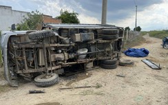 Bình Thuận: Xe tải vượt đường ngang bị tàu hỏa húc văng, tài xế tử vong