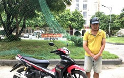 Bắt thanh niên đi xe máy sàm sỡ nữ sinh trung học