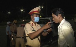 Hàng trăm “ma men” lái xe bị phạt trong tháng cao điểm ATGT ở Huế