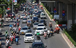 Hà Nội: Phân làn cứng tách ô tô, xe máy trên đường Nguyễn Trãi từ 6/8