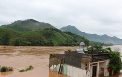 Quảng Ninh: Dân sống chông chênh bên triền sông sạt lở ngổn ngang